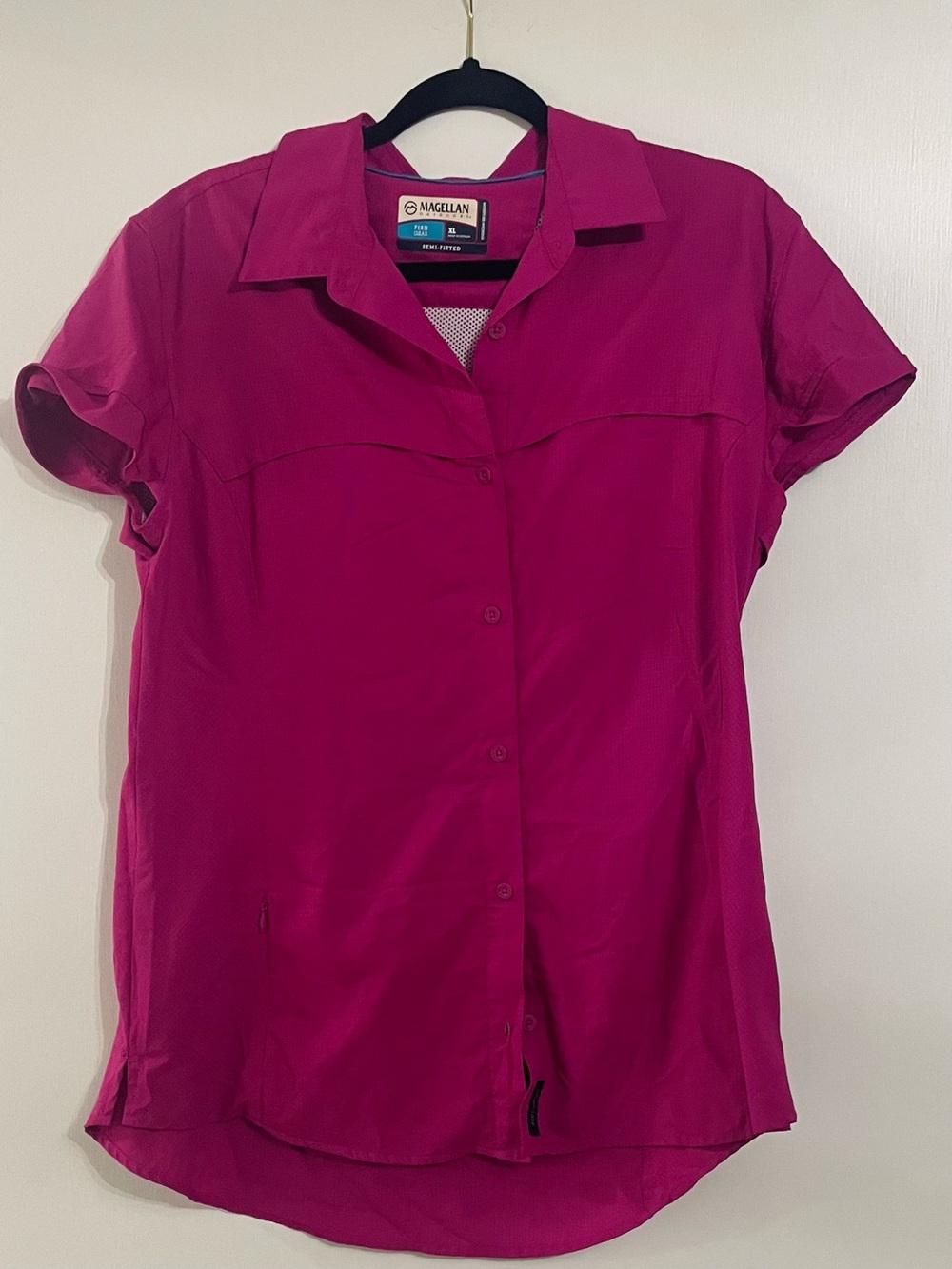 Magellan Outdoors Women's Fuchsia Short-Sleeve Button-Front Shirt